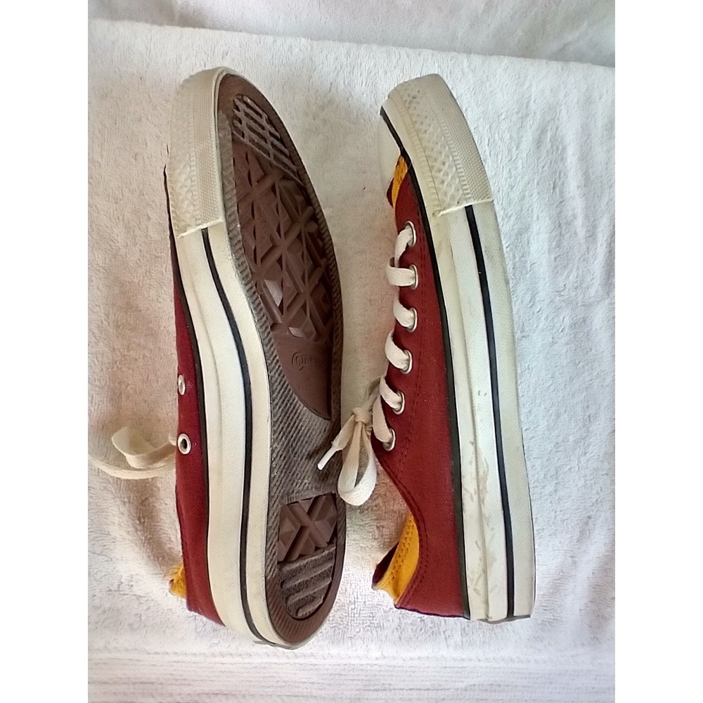 VTG Converse All Stars Chuck Taylor Maroon Gold sneakers - Unisex  sz 8 W sz 6 M - Picture 6 of 8